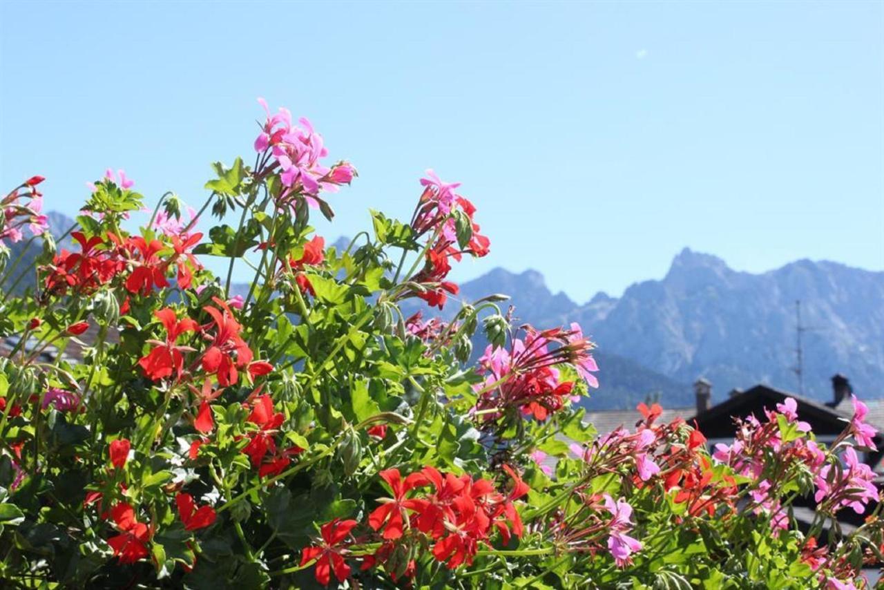 Gaestehaus Haller Krün Exteriör bild